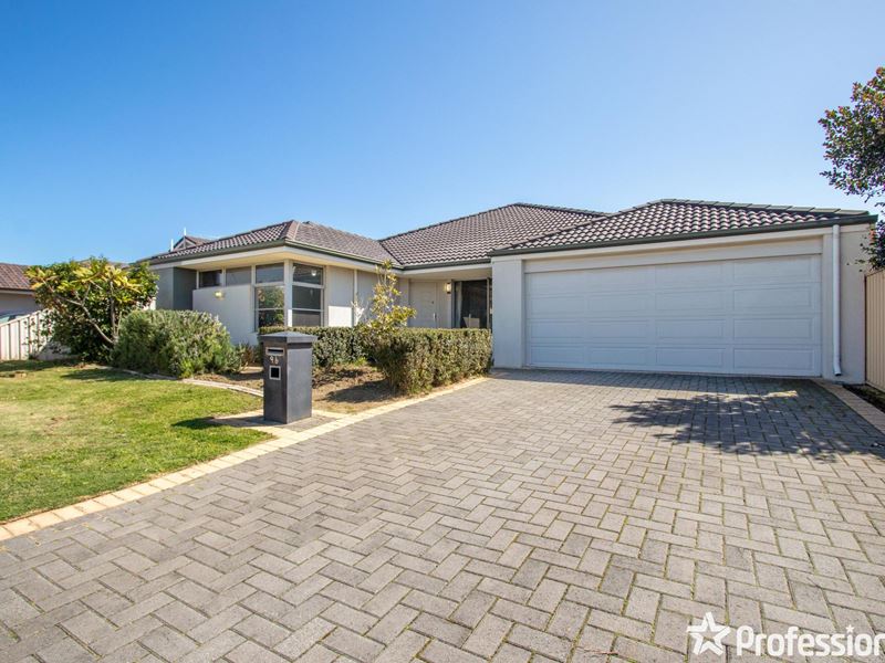 96 Waterfoot Loop, Canning Vale WA 6155