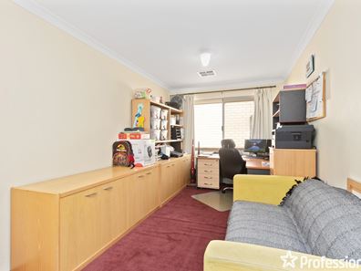 96 Waterfoot Loop, Canning Vale WA 6155