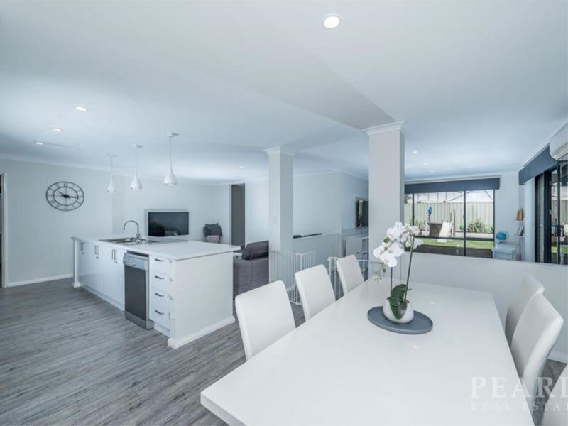 98 Christian Circle, Quinns Rocks