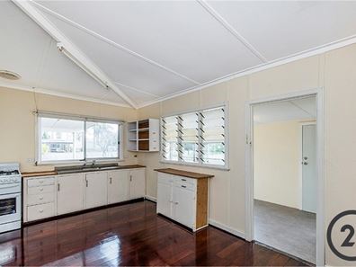 10 Eacott Street, Mandurah WA 6210