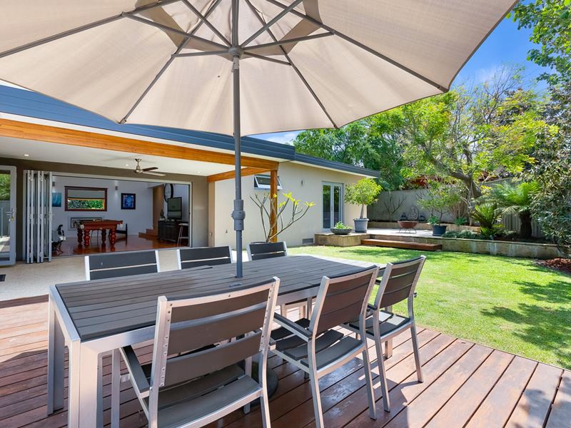 6 Chadd Place, Wembley Downs