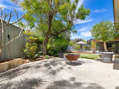 6 Chadd Place, Wembley Downs WA 6019