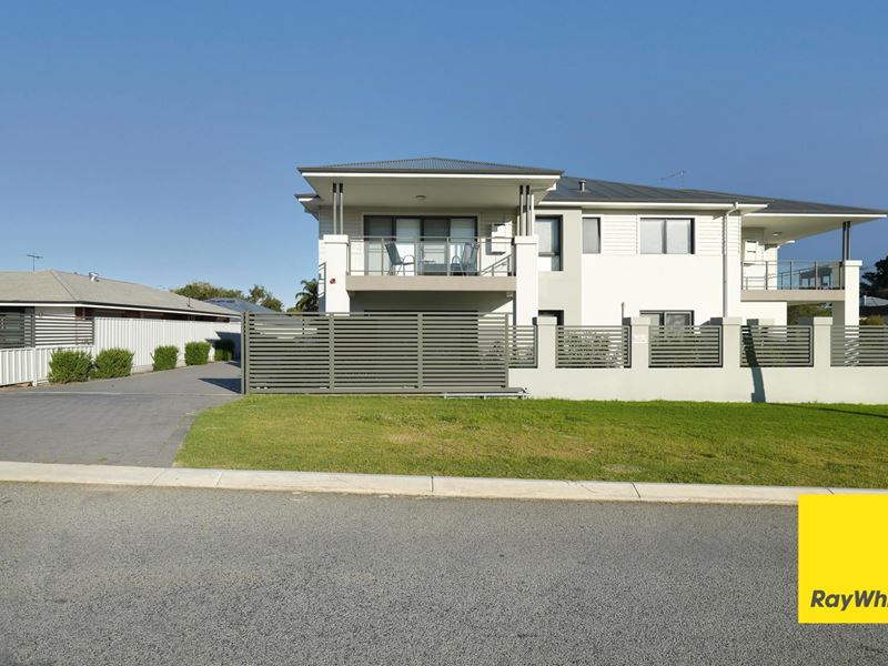 2/26 Smiths Avenue, Redcliffe