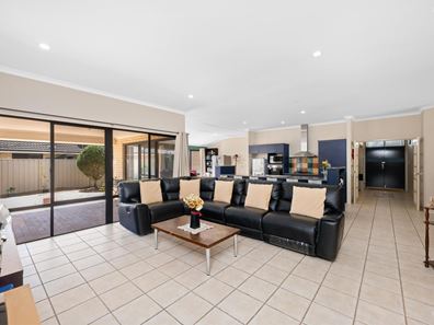 26 Saltram Turn, Canning Vale WA 6155