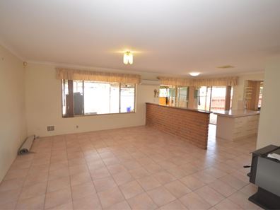 1 Malabor Mews, Halls Head WA 6210