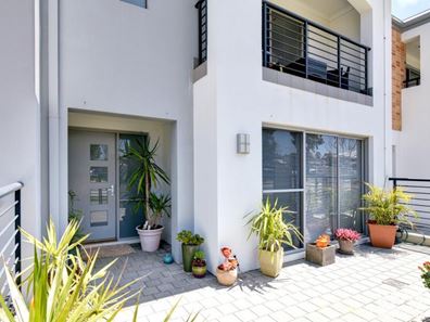 15 Ladera Drive, Clarkson WA 6030