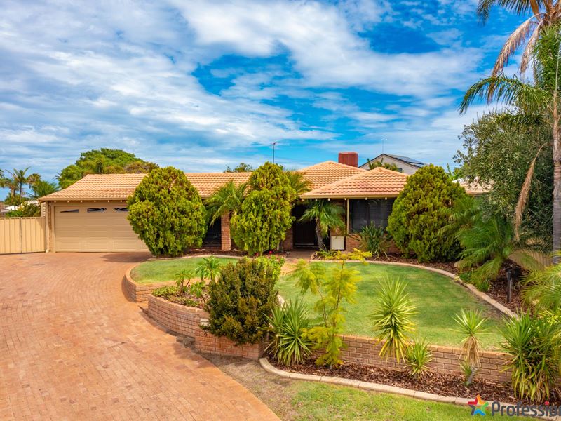 6 Silkwood Close, Halls Head WA 6210