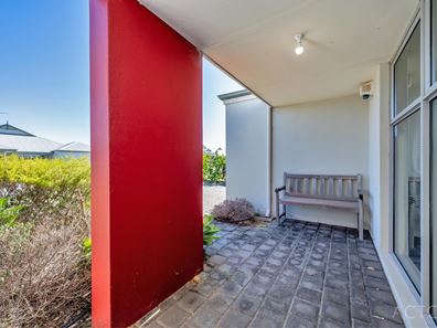 18 Senecio Way, Halls Head WA 6210