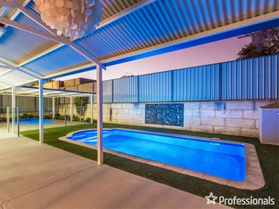 8 Nundle Road, Baldivis WA 6171