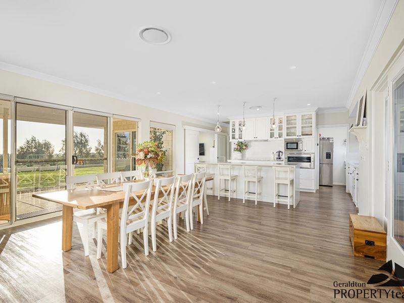 555 David Road, White Peak