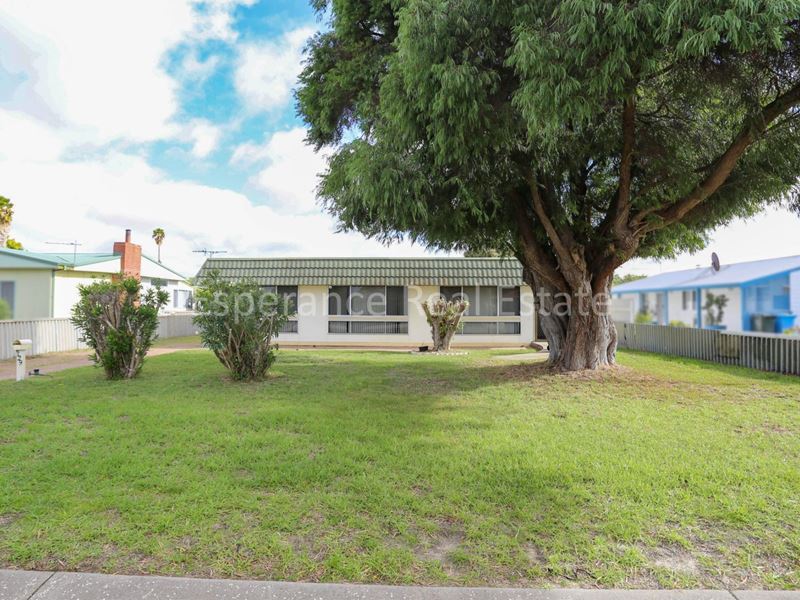 129 Burton Road, Castletown