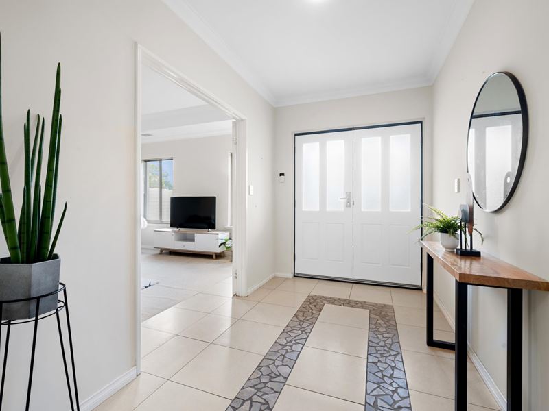 313A Grand Promenade, Dianella WA 6059
