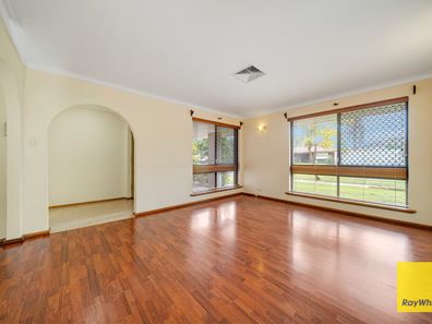 8 Farrell Place, Noranda WA 6062