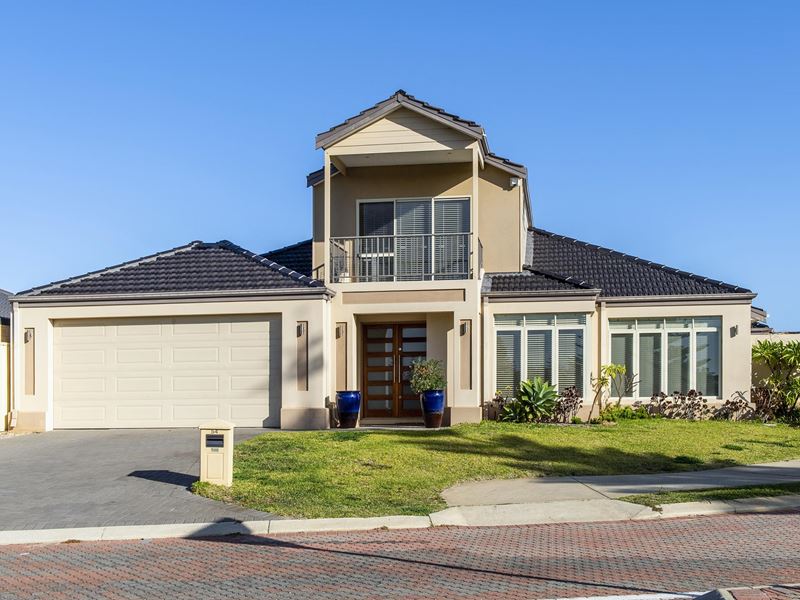 54 Three Bears Loop, Secret Harbour