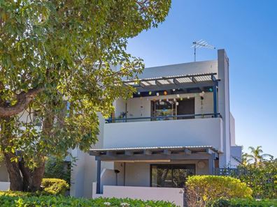 9/1 Brookside Avenue, South Perth WA 6151