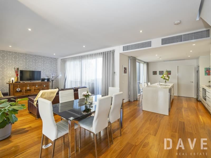 2/12 Sonnet Close, Woodlands