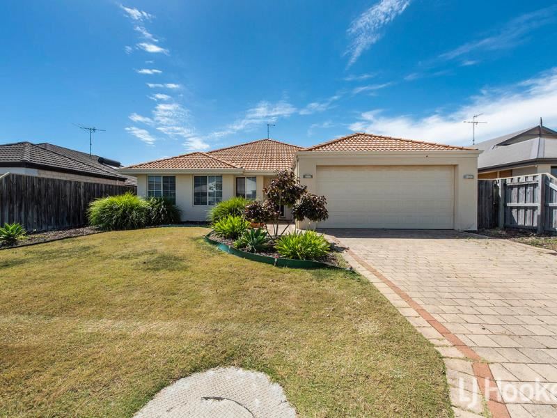 17 Marsdenia Road, Halls Head WA 6210