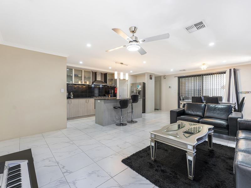3 Variegate Road, Baldivis WA 6171