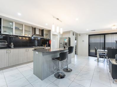 3 Variegate Road, Baldivis WA 6171