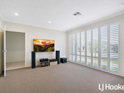 30 Fairhaven Boulevard, Wellard WA 6170