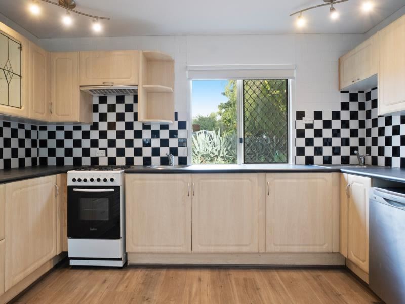 5 Chamberlain Road, Rivervale