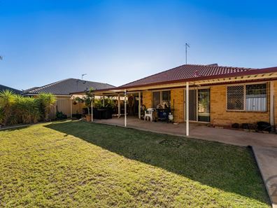 18 Greenacre Street, Pinjarra WA 6208