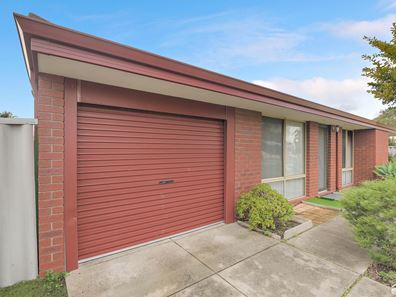 5 Firetail Court, Seville Grove WA 6112