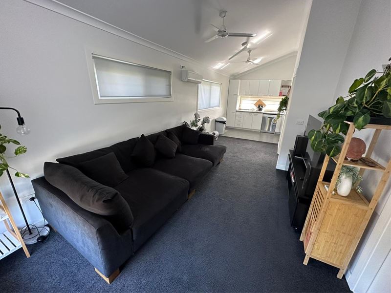 2/18 Thorpe Street, Rockingham