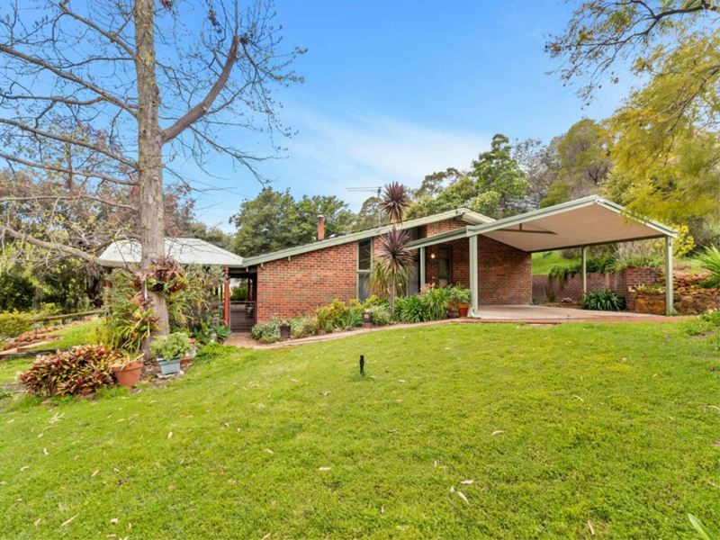 14 Karralika Avenue, Kalamunda
