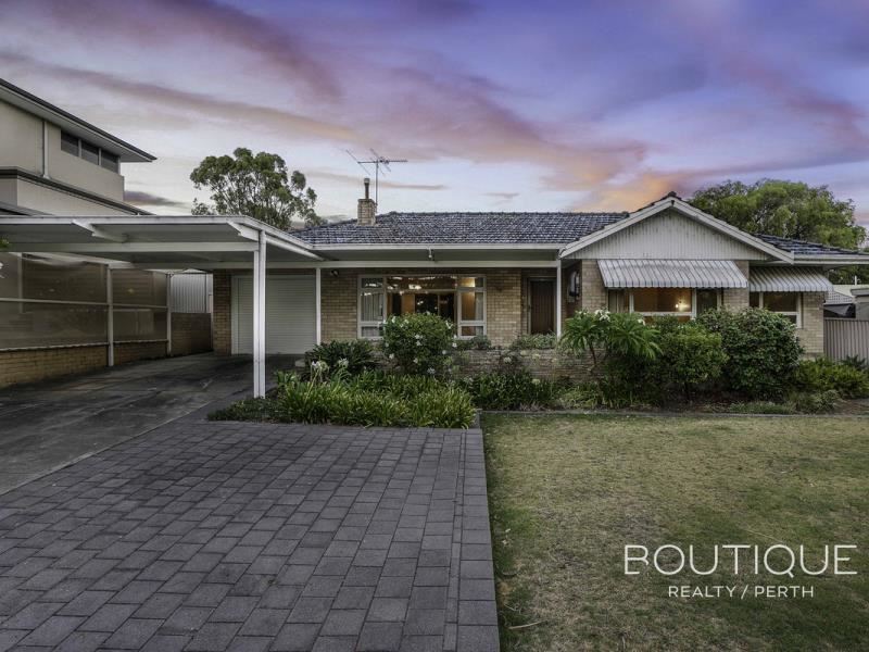 56 Oceanic Drive, Floreat