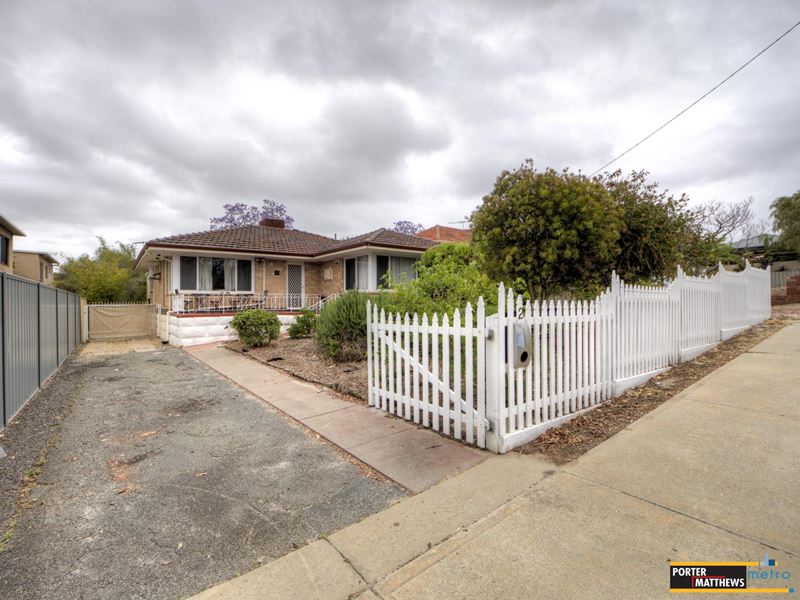 2 Salisbury Street, St James