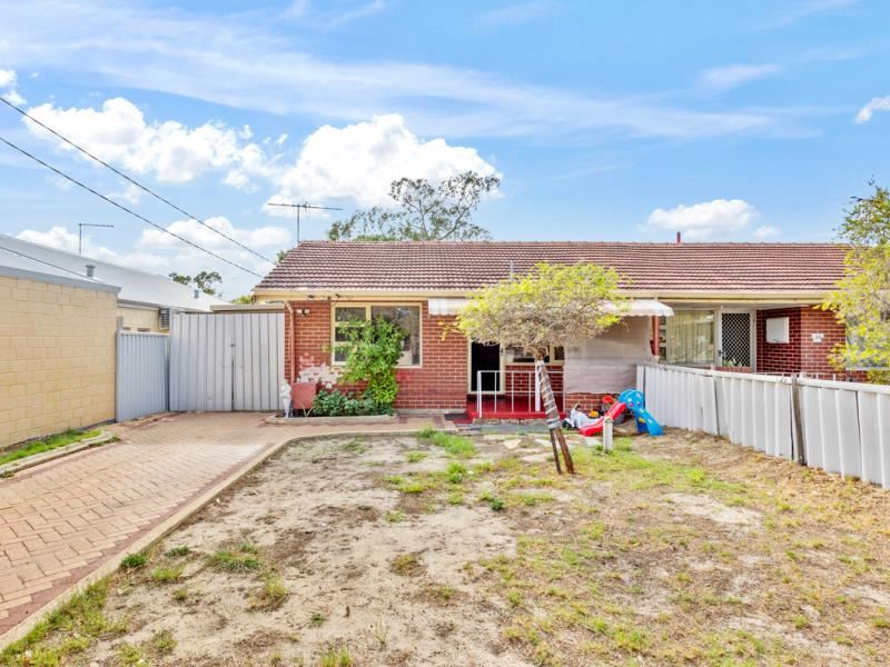 33 Wisborough Crescent, Balga WA 6061