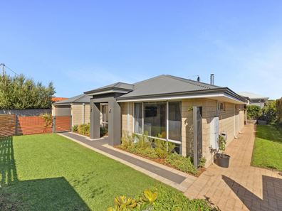 47 Stratton Street, Hamilton Hill WA 6163