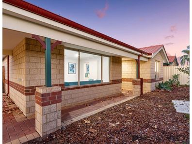 1/11 Stockdale Road, Kewdale WA 6105