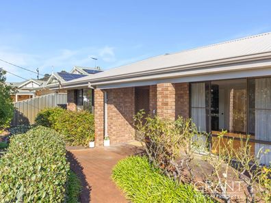 4 Rummer Way, Bateman WA 6150