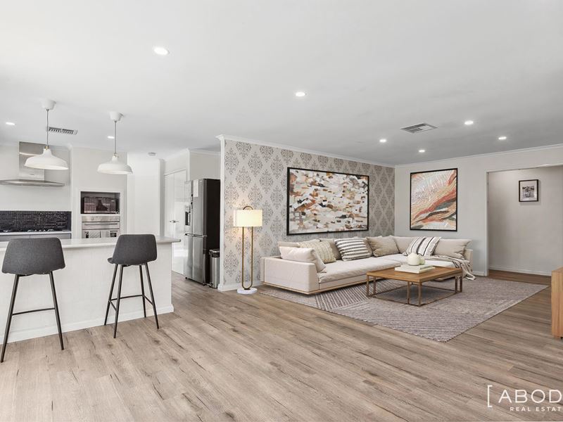25 Santa Cruz Parkway, Secret Harbour
