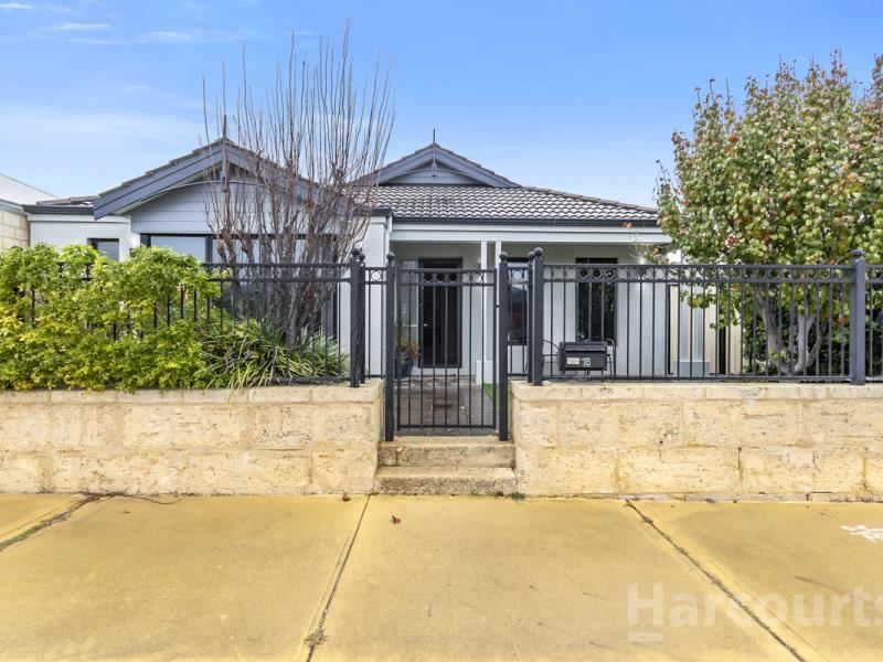 16 La Mirada Avenue, Clarkson WA 6030