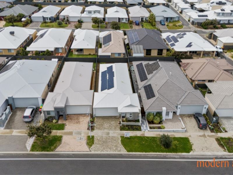 33 Marlinspike Boulevard, Jindalee WA 6036