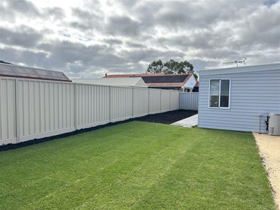 18a Bannon Street, Singleton WA 6175