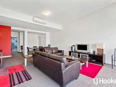 Unit 20/124 Mounts Bay Road, Perth WA 6000