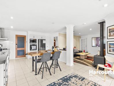 6 Calway Rise, Kiara WA 6054