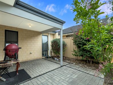 1/50 Middle  Parkway, Canning Vale WA 6155