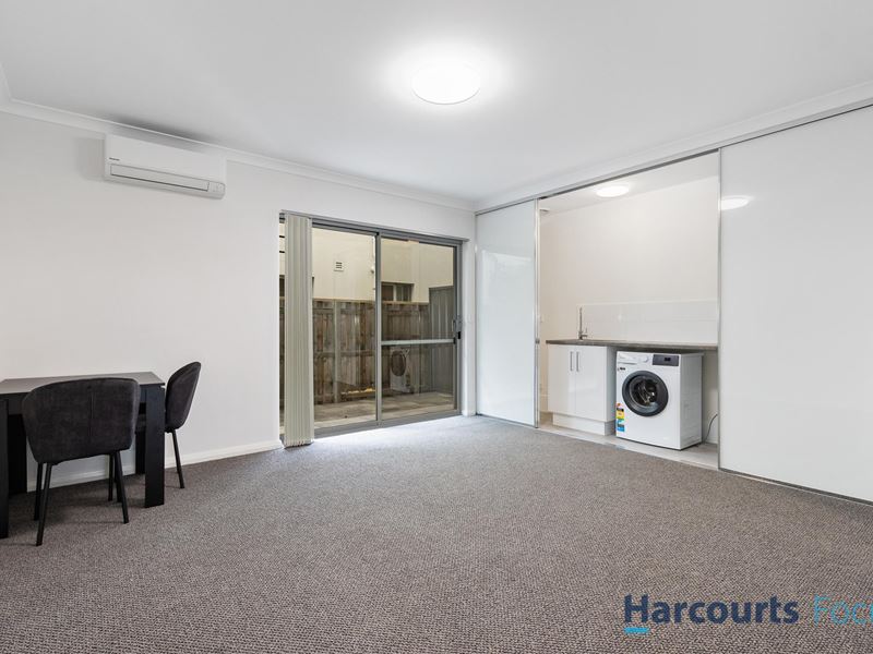 3/30 Bent Street, Cannington WA 6107