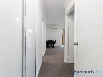 3/30 Bent Street, Cannington WA 6107