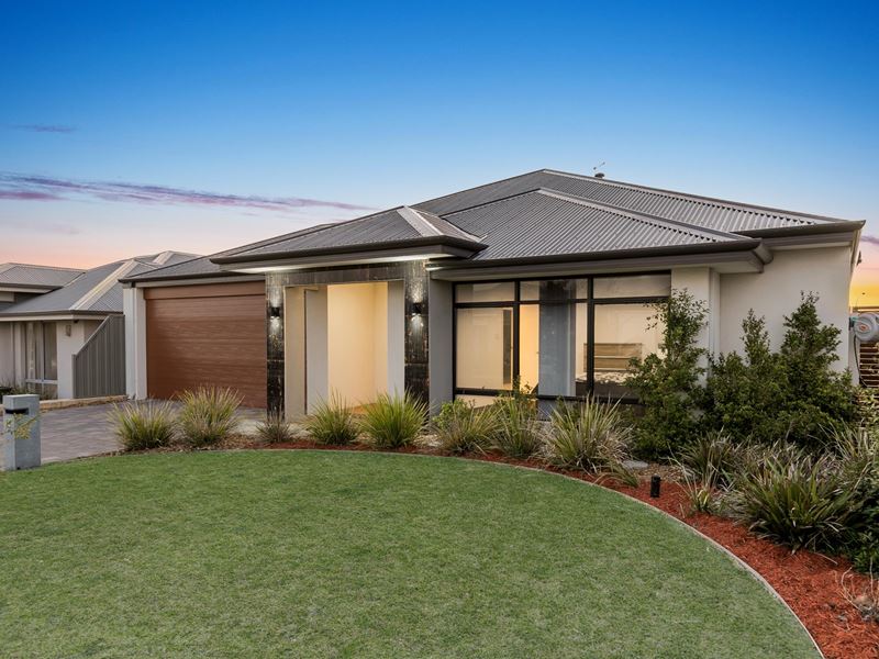 63 Blueberry Loop, Byford