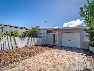 30A Gloucester Avenue, Shoalwater WA 6169