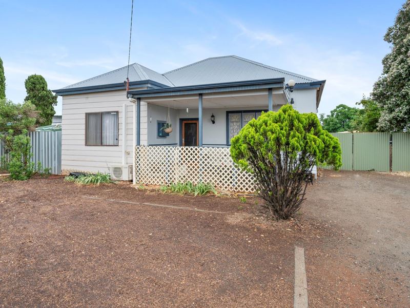 267 Burt Street, Victory Heights WA 6432