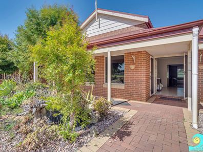 33 Caraway Loop, Two Rocks WA 6037