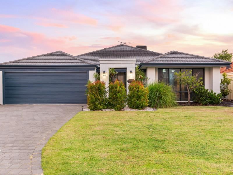 4 Wittecarra Crescent, Port Kennedy WA 6172