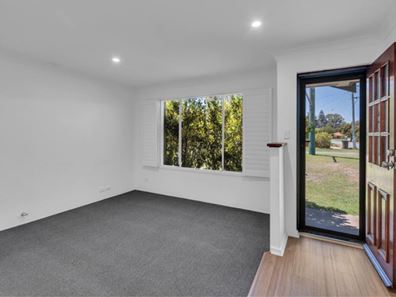 16 Warner Lane, Rockingham WA 6168